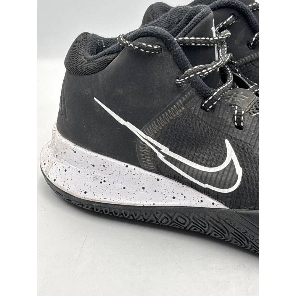 Nike Kyrie‎ Flytrap 4 Black White, Sz 8. CT1972-001